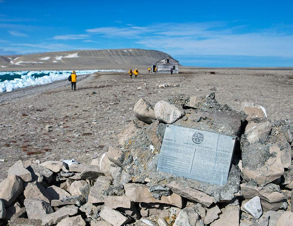 Arctic Express Canada: The Heart of the Northwest Passage